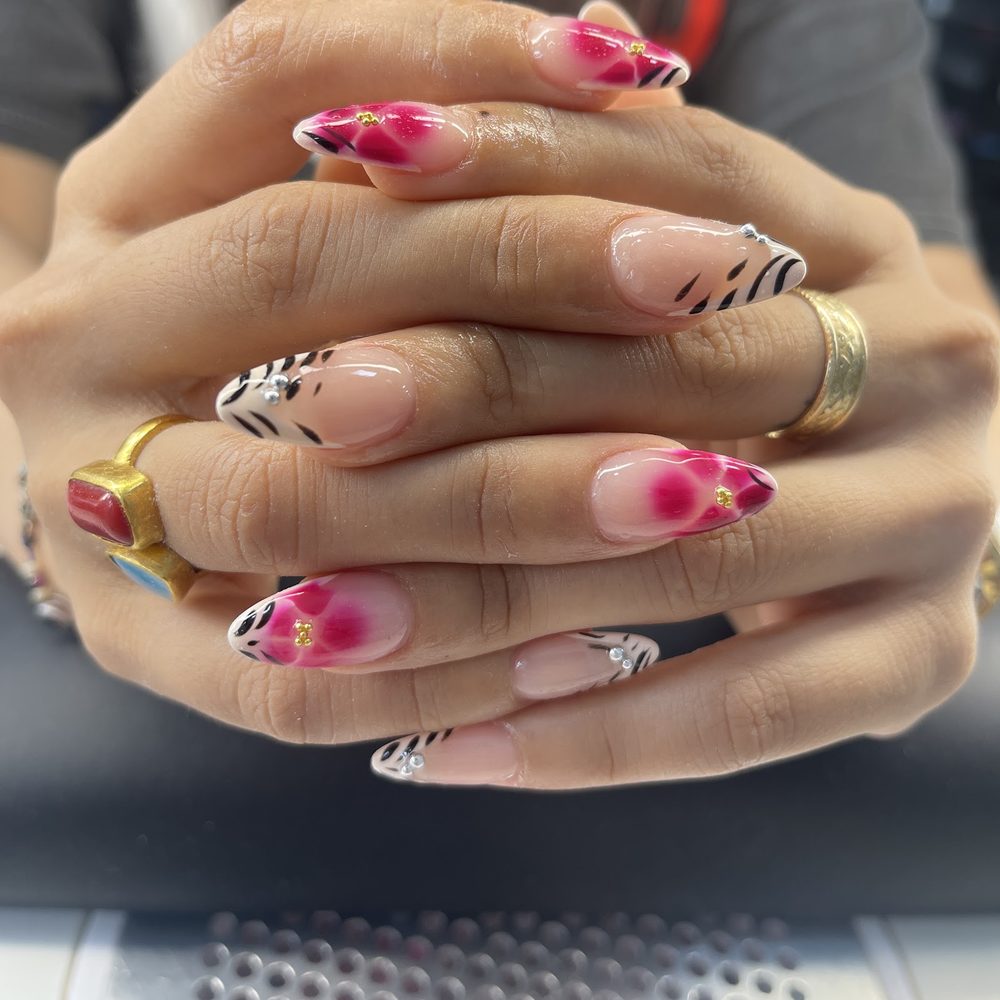 Black and white French tip nails, a clean monochrome set